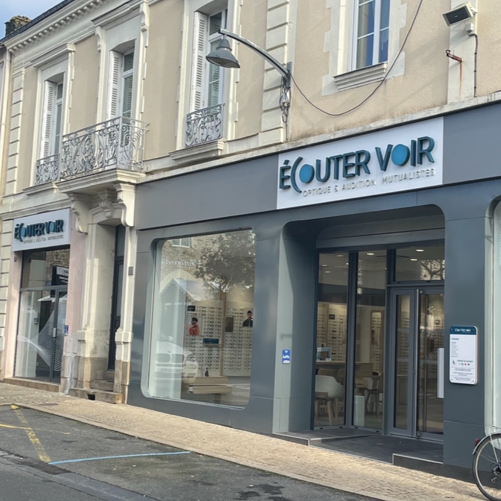 Écouter Voir Nozay